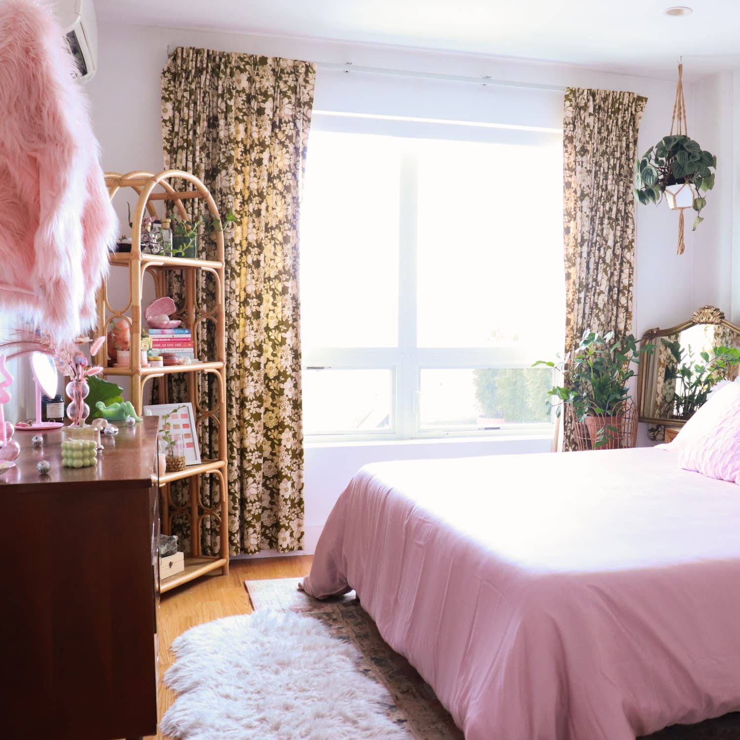 希少 美品 クリストフル マルメゾン サービングセット 布袋付き Marshalls' Valentine Toile Comforter Set Is Totally Adorable (Only